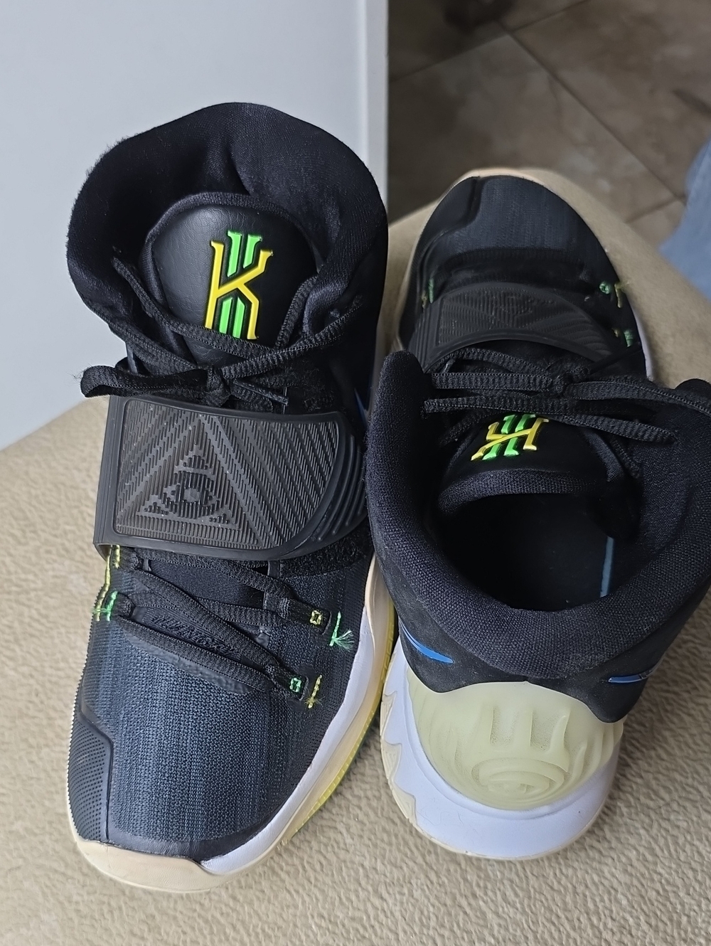 Nike Black and Neon Green Kyrie Youth Basketball Shoes Item#1074